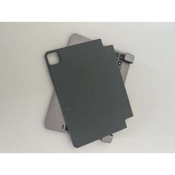 Brydge 11.0 Pro Wireless Keyboard with Trackpad | Compatible with iPad Pro 11 - Picture 2 of 2